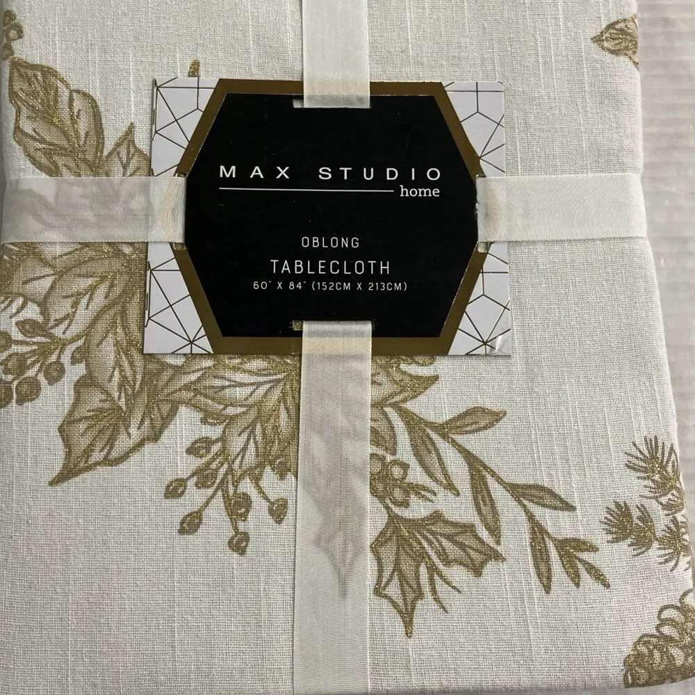 Max Studio Tablecloth Ivory Metallic Gold Holly Berry Leaves Oblong 60x8 Holiday